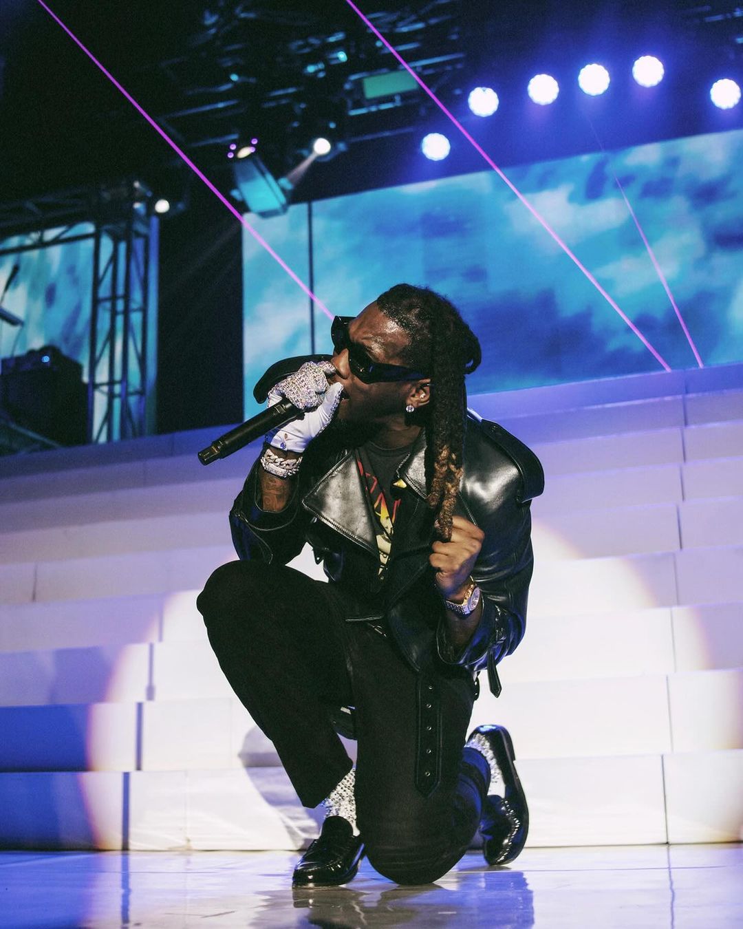 OFFSET at 44 TORONTO